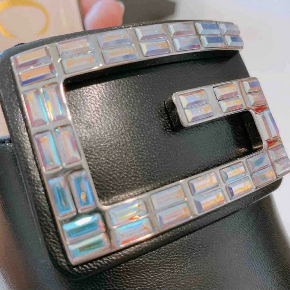 Gucci - Picture 6 of 6